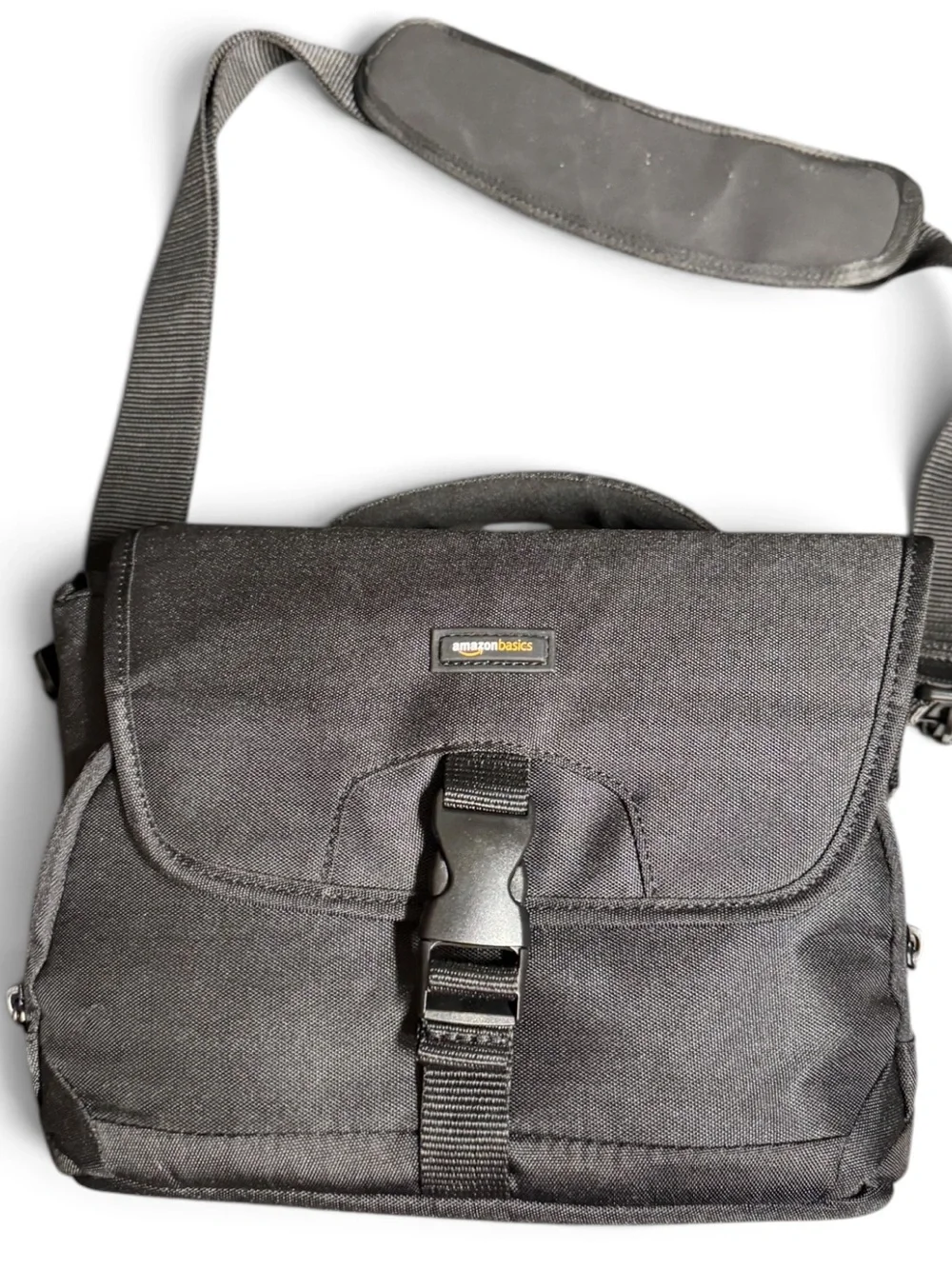 AmazonBasics DSLR Camera Bag NWOT